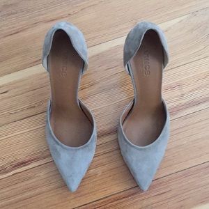 Vince Pumps - Paulette D’Orsay